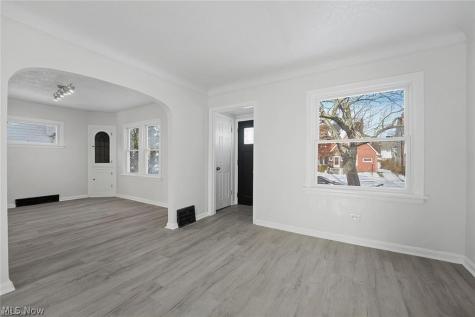 3406 Henderson Road Cleveland Heights OH 44112
