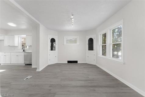 3406 Henderson Road Cleveland Heights OH 44112