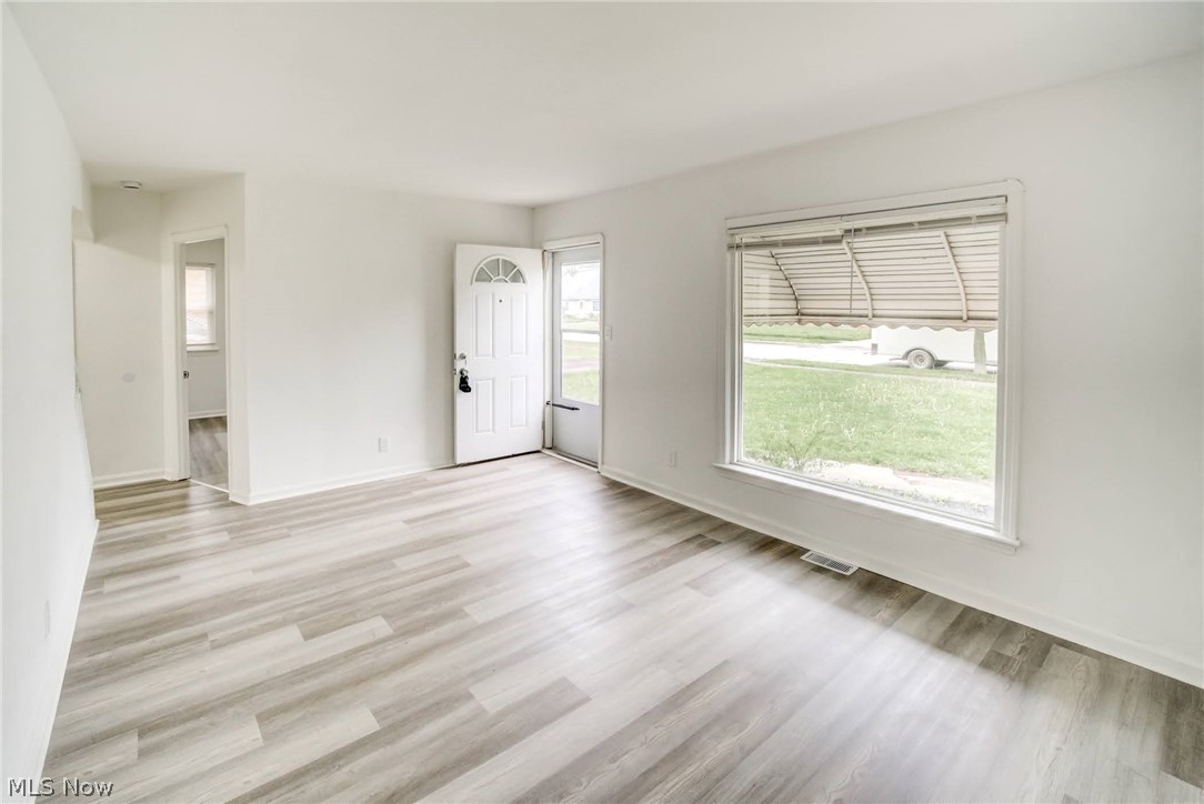 4706 W 158th Street Cleveland OH 44135