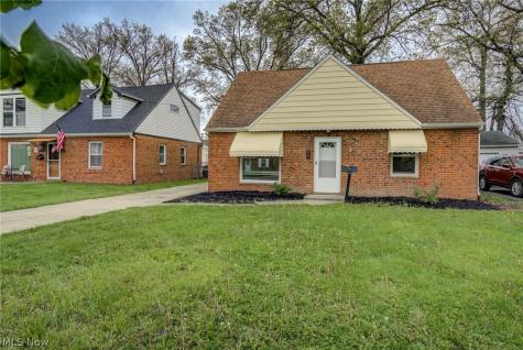 4706 W 158th Street Cleveland OH 44135