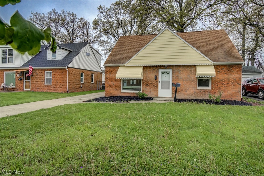 4706 W 158th Street Cleveland OH 44135