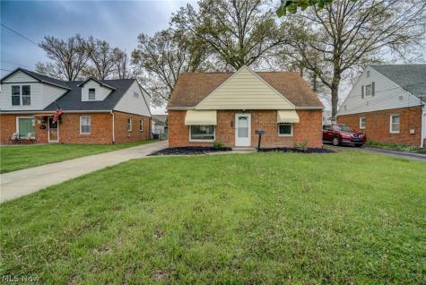 4706 W 158th Street Cleveland OH 44135