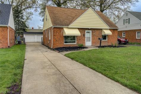 4706 W 158th Street Cleveland OH 44135