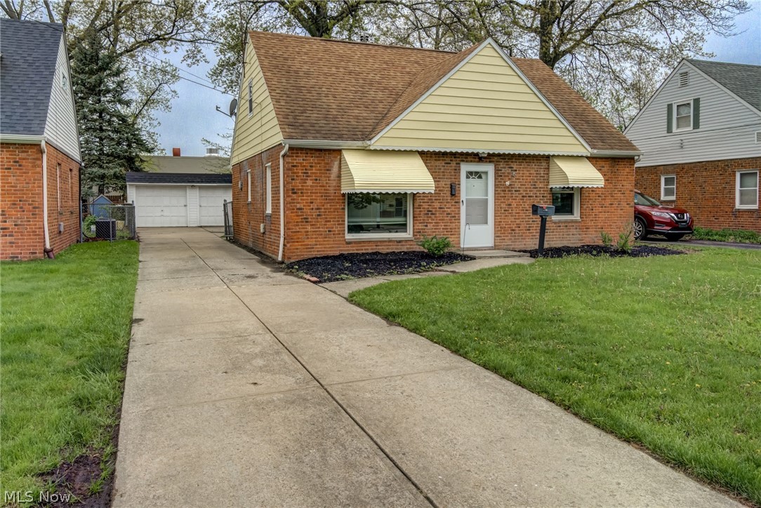 4706 W 158th Street Cleveland OH 44135