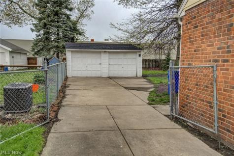 4706 W 158th Street Cleveland OH 44135
