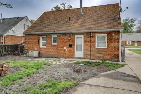 4706 W 158th Street Cleveland OH 44135