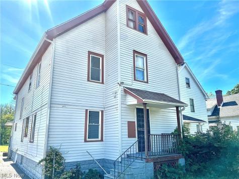 3294 E 105th Street Cleveland OH 44104