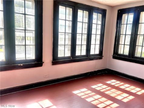 3294 E 105th Street Cleveland OH 44104