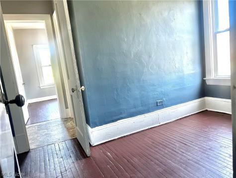 3294 E 105th Street Cleveland OH 44104