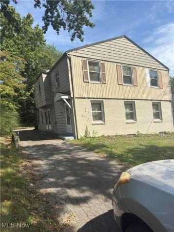 52 Willow Drive Youngstown OH 44512