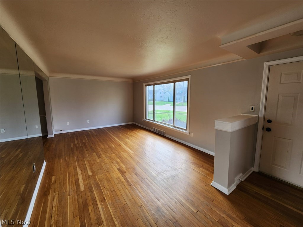 4093 Bexley Boulevard South Euclid OH 44121