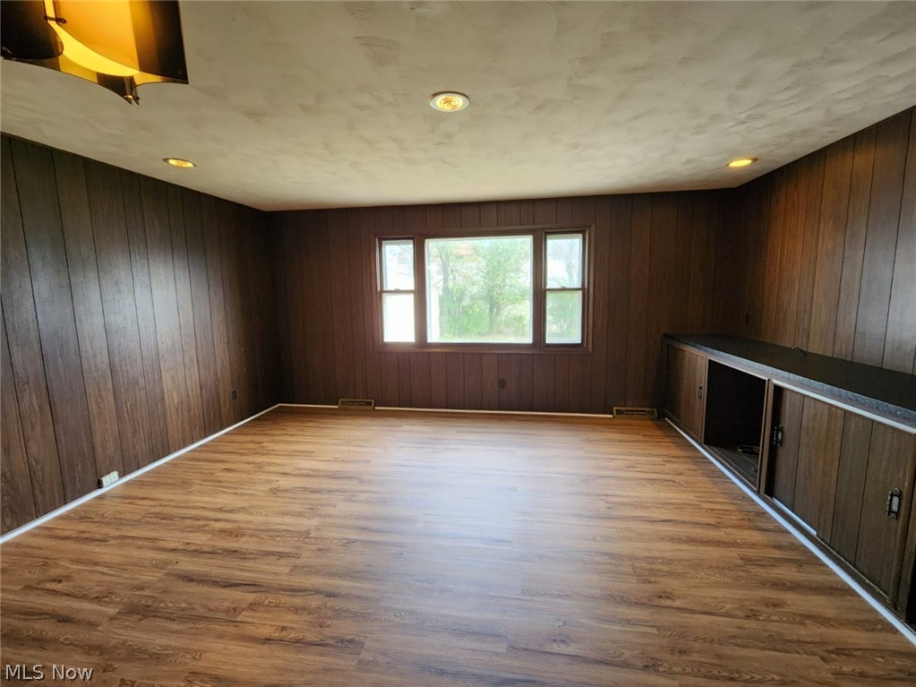 4093 Bexley Boulevard South Euclid OH 44121