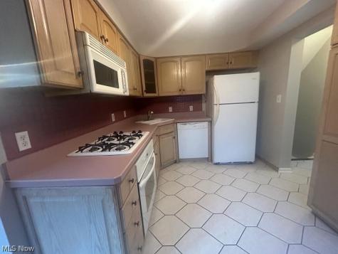 2079 S Green Road South Euclid OH 44121