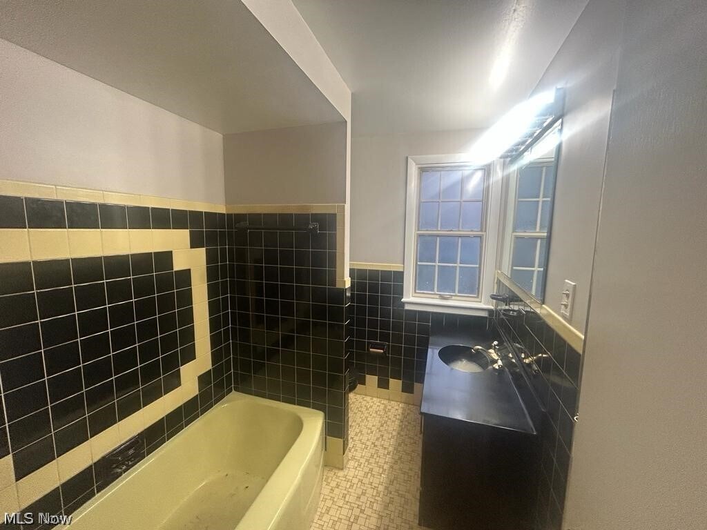 2079 S Green Road South Euclid OH 44121