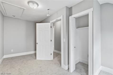12701 Plover Street Lakewood OH 44107