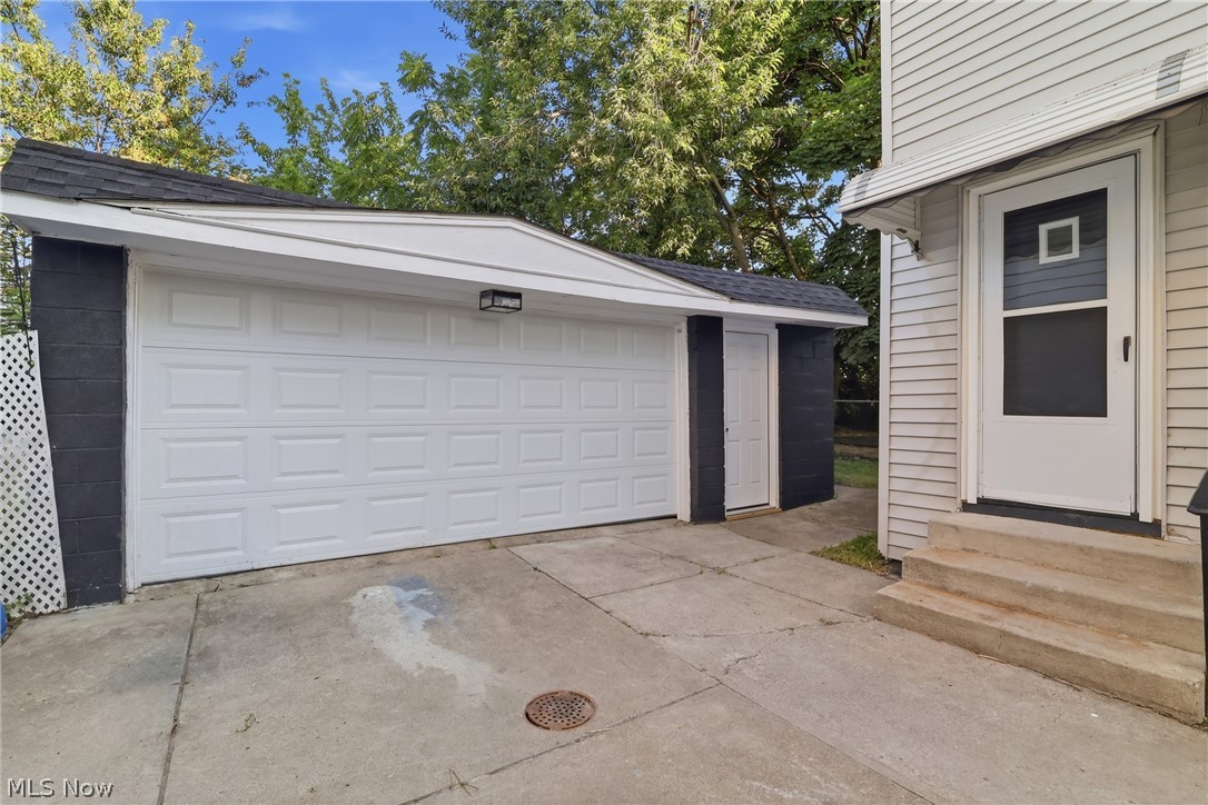 12701 Plover Street Lakewood OH 44107