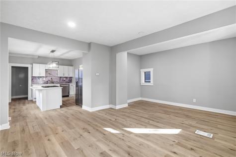 12701 Plover Street Lakewood OH 44107