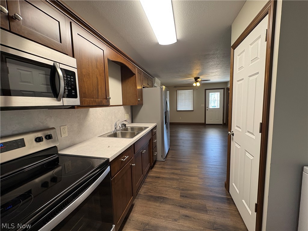 82 Pine Street Dover OH 44622