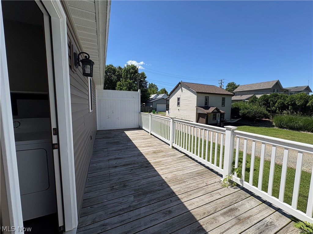82 Pine Street Dover OH 44622