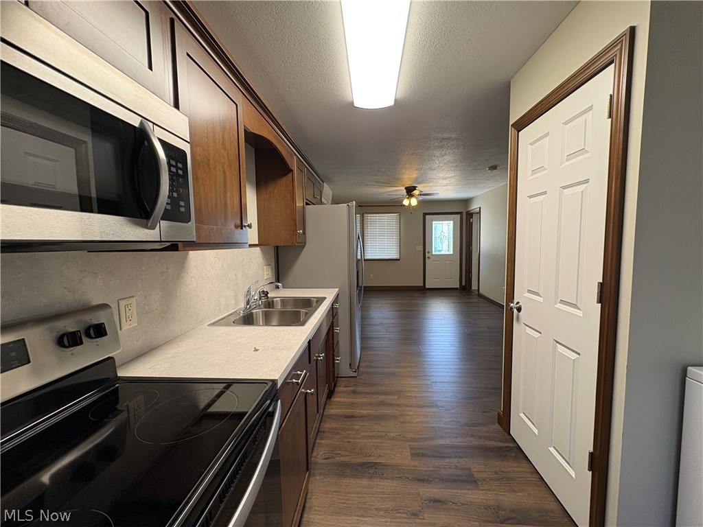 82 Pine Street Dover OH 44622