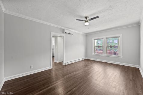 1385 Cranford Avenue Lakewood OH 44107