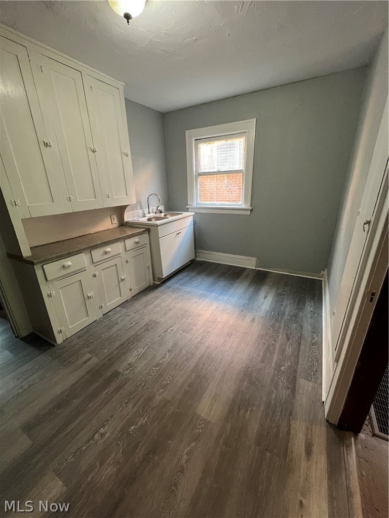 1742 Ford Avenue Akron OH 44305