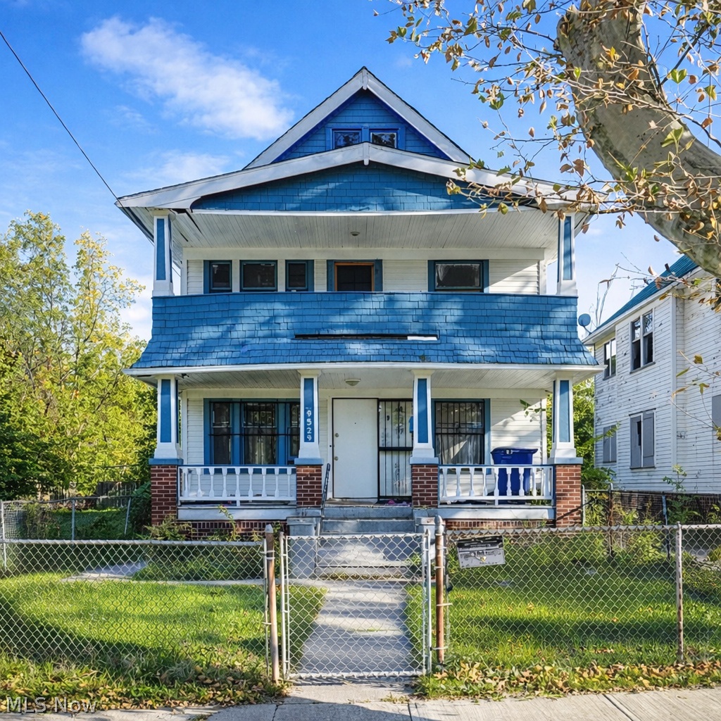 9529 Mount Auburn Avenue Cleveland OH 44104