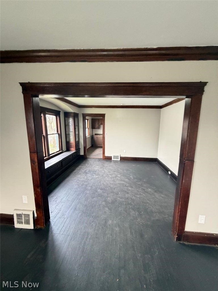9529 Mount Auburn Avenue Cleveland OH 44104