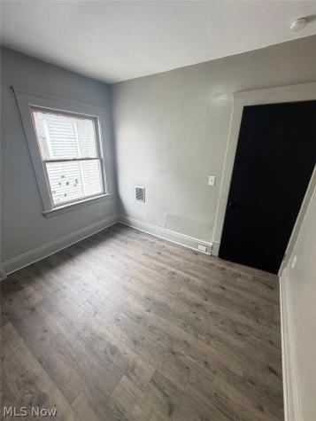 9529 Mount Auburn Avenue Cleveland OH 44104