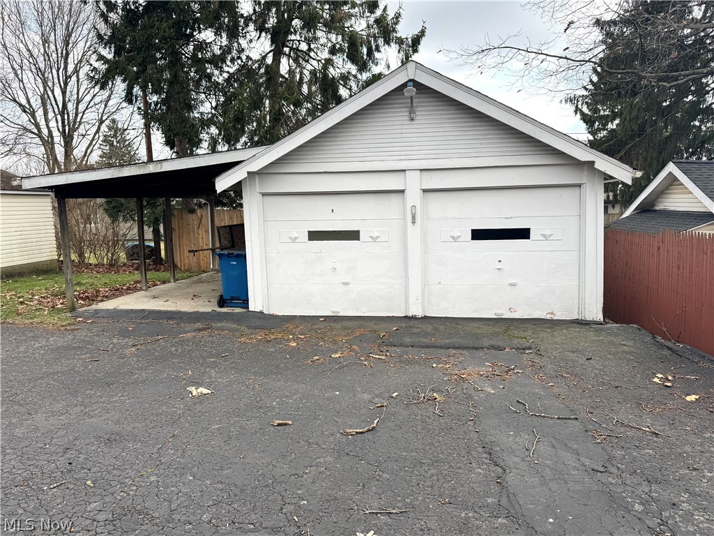 607 E Kline Street Girard OH 44420