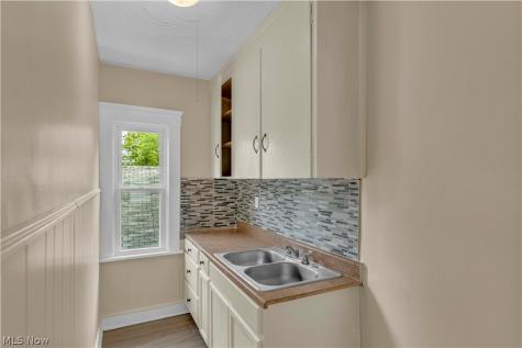 3617 E 57th Street Cleveland OH 44105