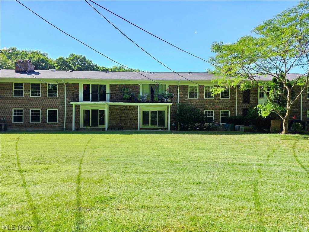 6960 Carriage Hill Drive Brecksville OH 44141