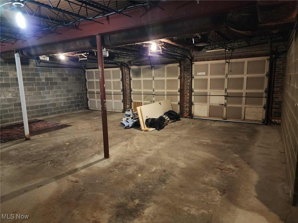 6960 Carriage Hill Drive Brecksville OH 44141