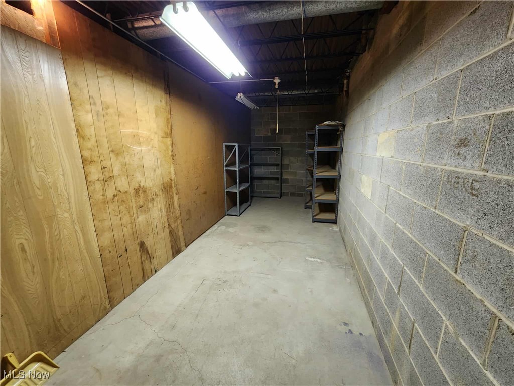 6960 Carriage Hill Drive Brecksville OH 44141