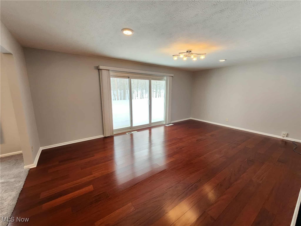6960 Carriage Hill Drive Brecksville OH 44141