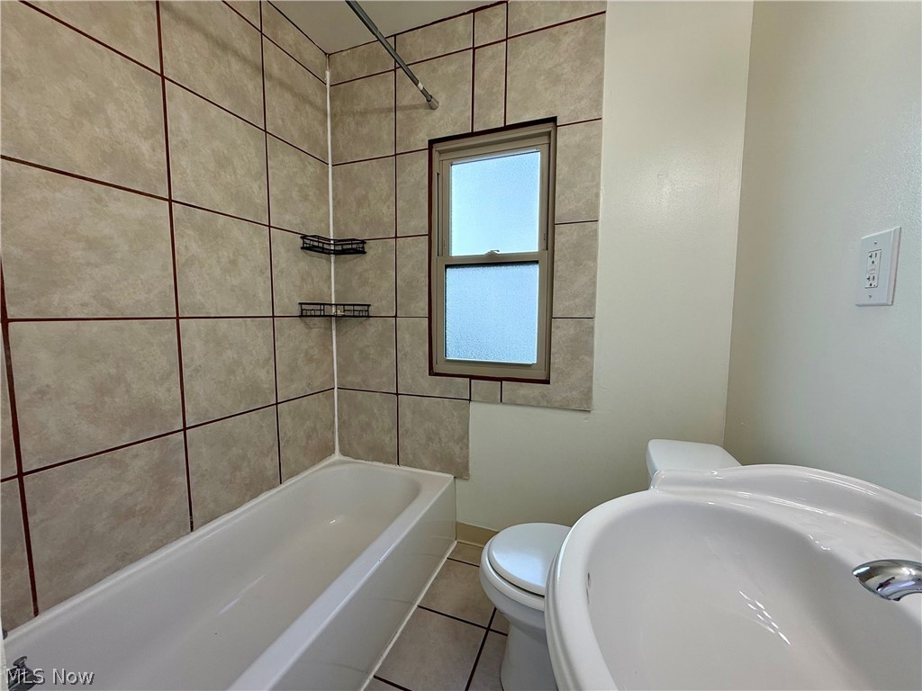 3579 Bosworth Road Cleveland OH 44111