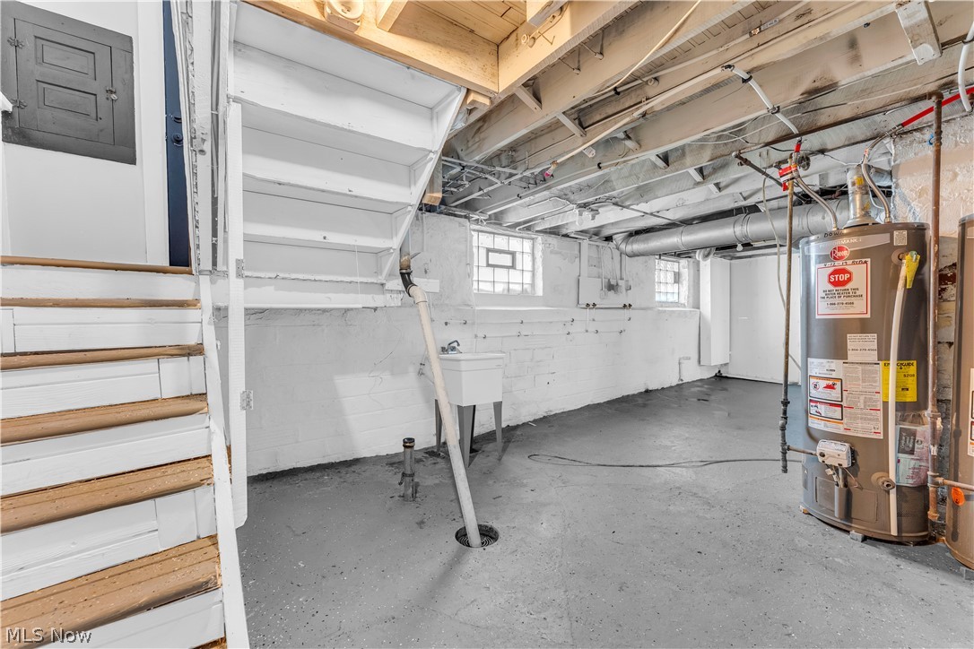 428 E 148th Street Cleveland OH 44110