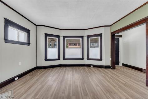 428 E 148th Street Cleveland OH 44110