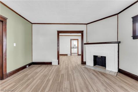 428 E 148th Street Cleveland OH 44110