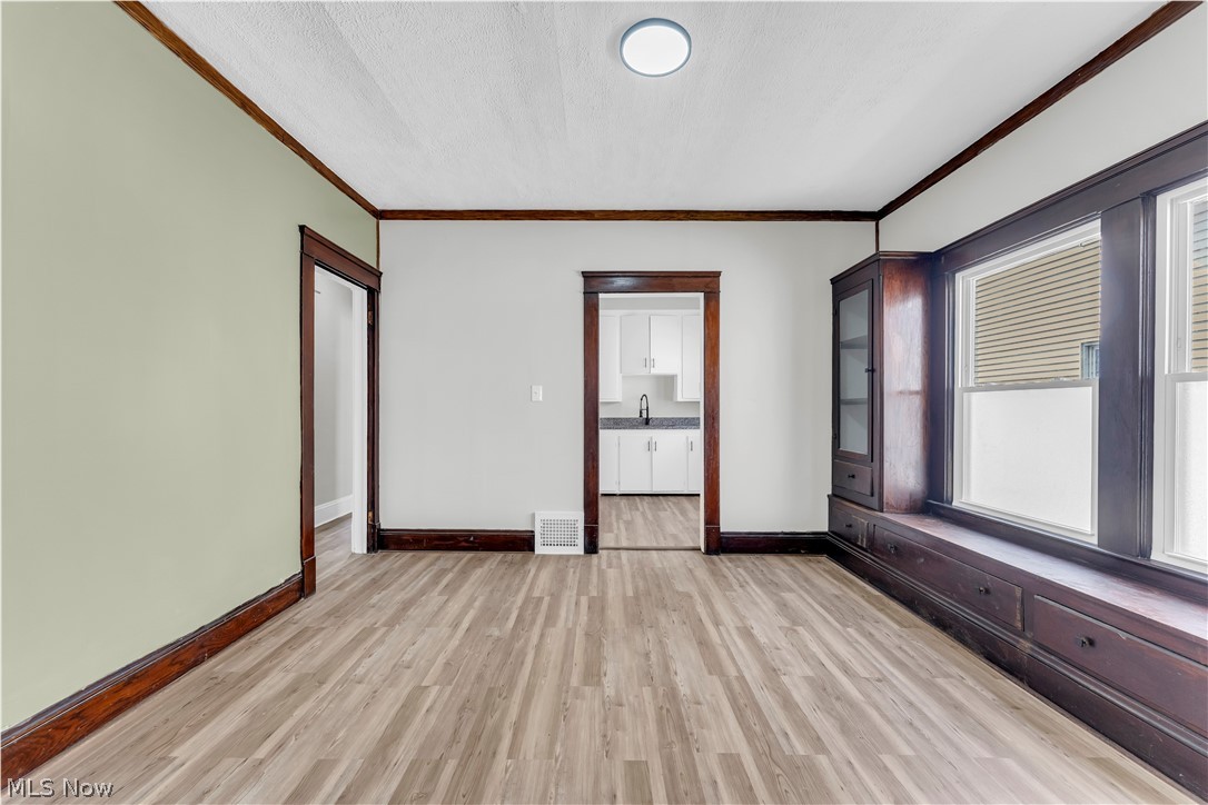 428 E 148th Street Cleveland OH 44110
