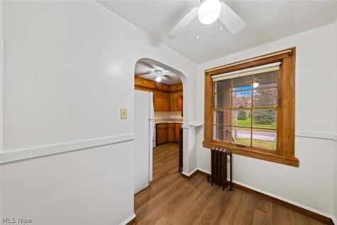 3850 Mayfield Road Cleveland Heights OH 44121