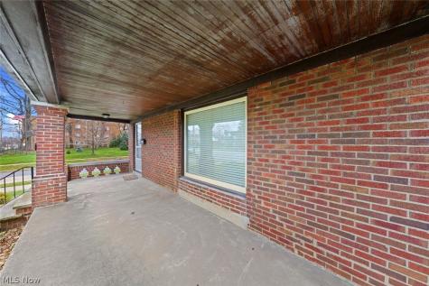 3850 Mayfield Road Cleveland Heights OH 44121
