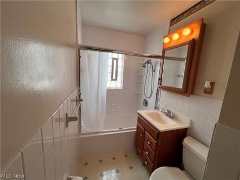 3006 Torrington Avenue Parma OH 44134