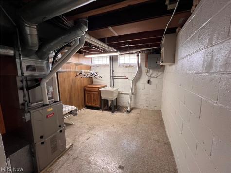 3006 Torrington Avenue Parma OH 44134