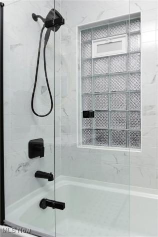 5702 Herman Avenue Cleveland OH 44102