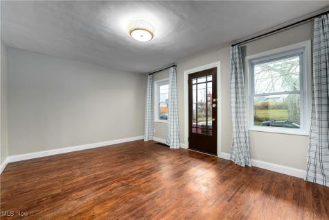 5702 Herman Avenue Cleveland OH 44102