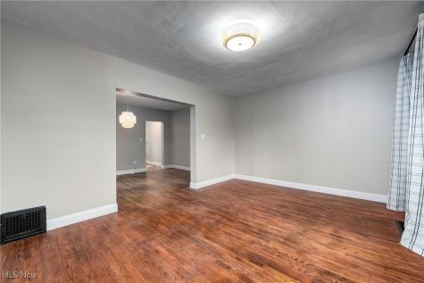 5702 Herman Avenue Cleveland OH 44102