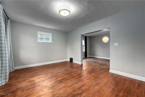 5702 Herman Avenue Cleveland OH 44102