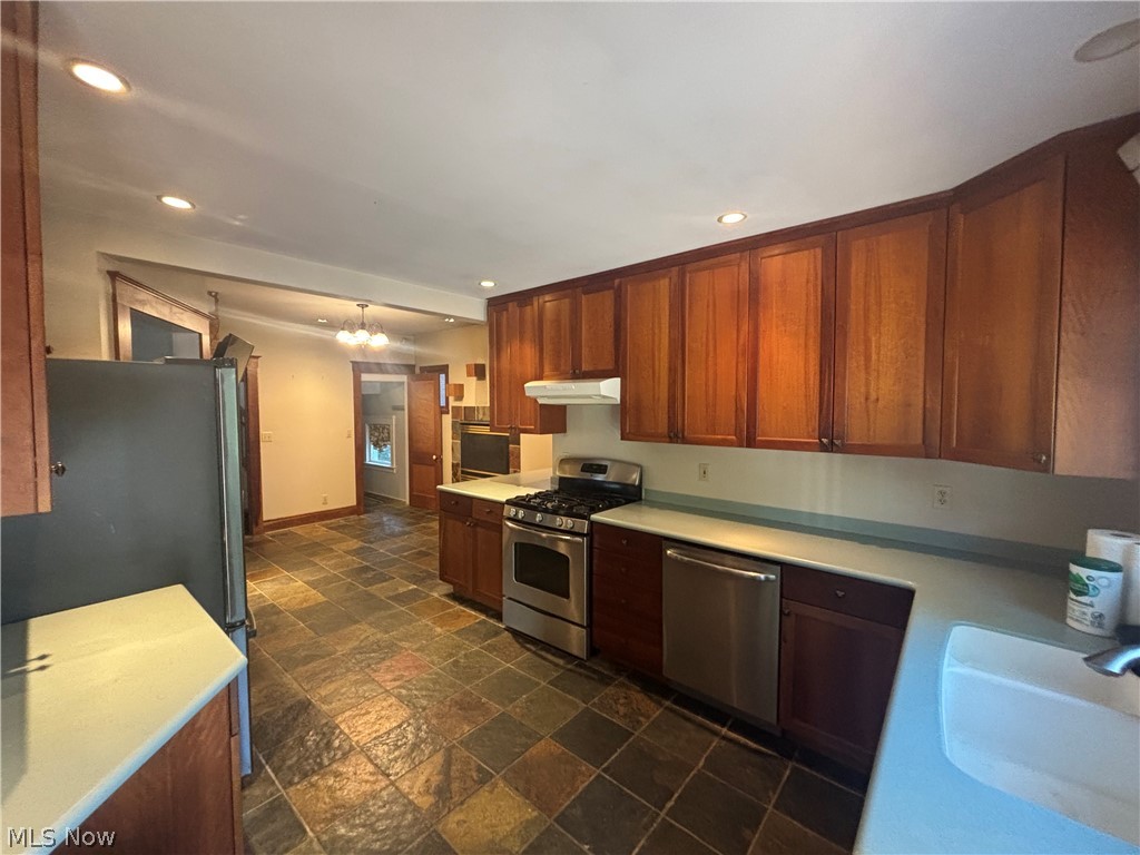 16522 Clifton Boulevard Lakewood OH 44107