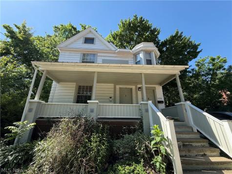 1076 Ackley Street Akron OH 44306